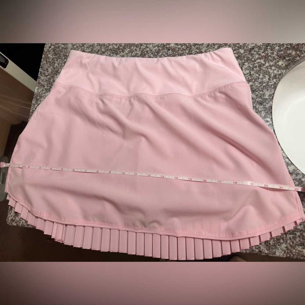 Mini Tennis Skirt - Large 🩷 - Picture 9 of 10